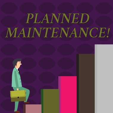 Planlı Bakım'ı gösteren metin işareti. Sabit plan üzerinde yapılan kavramsal fotoğraf reventive bakım Bir Evrak Çantası Taşıyan İşadamı Üzerinde Temel Yürütülen Pensive İfade Tırmanış sırasında.