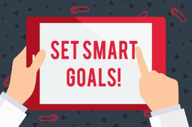 El yazısı metin Set Akıllı Hedefler. Fikirlerinizi odaklamak için kavram anlam listesi akıllıca zaman kullanımı İşadamı El Tutma, İşaret ve Dokunmarenkli Tablet Boş Ekran.