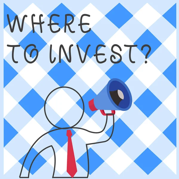 Sinal de texto mostrando onde investir Pergunta. Foto conceitual perguntando sobre onde colocar dinheiro em esquemas financeiros ou ações . — Fotografia de Stock