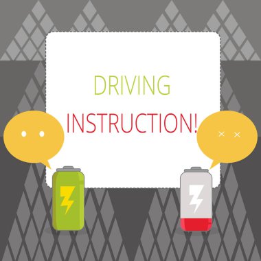 Sürüş Eğitimini gösteren metin işareti. İki Renkli Emoji Konuşma Baloncuğu ile tam şarjlı ve boşaltılmış pilin nasıl sürüleceğine dair kavramsal fotoğraf detaylı bilgi.