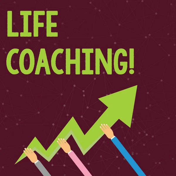 Scrivere testi Life Coaching. Concetto che significa dimostrare impiegato per aiutare a mostrare raggiungere i loro obiettivi in carriera Tre Mani Tenendo Colorato Zigzag Fulmine Freccia Indicazione e Salendo . — Foto Stock