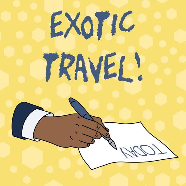 Schrijfbriefje met Exotic Travel erop. Zakelijke foto presentatie Reizen naar ongewone plaatsen of onbekende bestemming. — Stockfoto