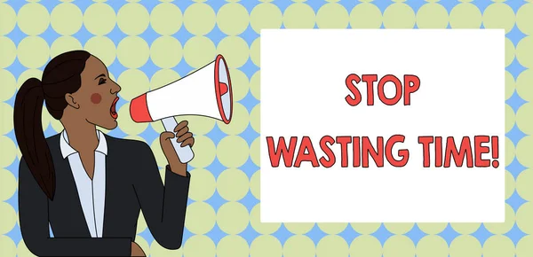 Schrijf notitie met Stop tijd verspillen. Zakelijke foto met advies over demonstreren of groepsplanning en gebruik het verstandig. — Stockfoto