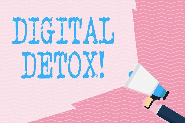 Dijital Detox 'u gösteren not yazılıyor. Bir gösteri sırasında iş fotoğraflarının gösterileceği dönem, Geniş Işın Geniş Işınlı El Tutma Megafonu kullanmayı durdurur.