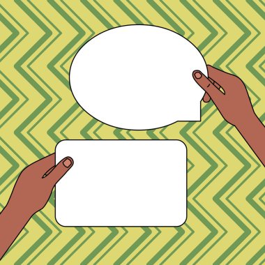 İki Boş Tablet Tutan Eller Sol Elbir Dikdörtgen Bir Sağ Bir Oval Konuşma Bubble şeklinde başka. Metin için Yaratıcı Arka Plan Alanı