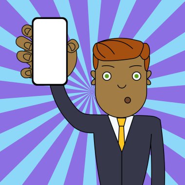 Şaşkın veya Şaşırmış Erkek Ofis Çalışanı veya İşadamı Dikey Boş Ekran Akıllı Telefon Cihazı tutuyor. Duyurular Haber Promosyonları için Yaratıcı Arka Plan