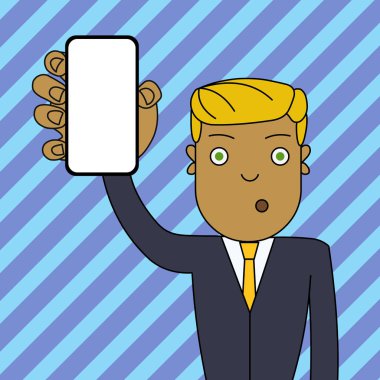 Şaşkın veya Şaşırmış Erkek Ofis Çalışanı veya İşadamı Dikey Boş Ekran Akıllı Telefon Cihazı tutuyor. Duyurular Haber Promosyonları için Yaratıcı Arka Plan