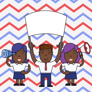 Barışçıl Gösteri veya Strike Boş Banner, Megafon ve Spy Cam Holding Gülümseyen İnsanlar Erkek ve İki Kadın Grubu. Düz fotoğraf fotoğrafı. Sanat Tasarımı