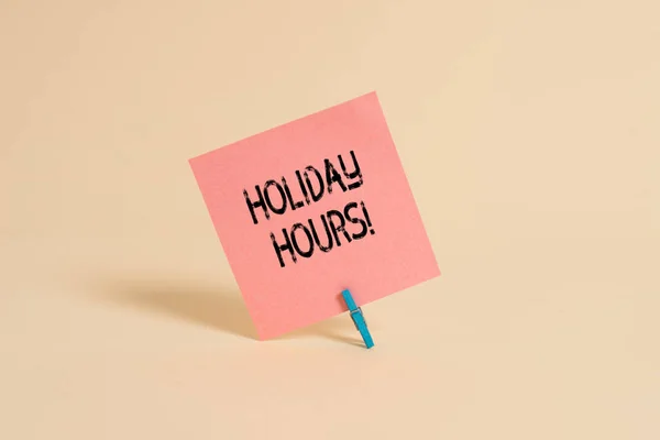 Sözcük yazarlığı, Holiday Hours. Esnek çalışma saatleri altında çalışanlar için fazla mesai konsepti. — Stok fotoğraf