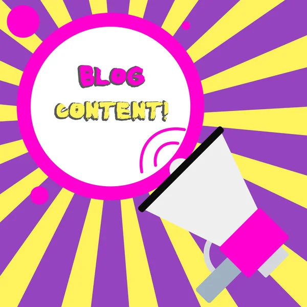 Tulisan tangan konseptual yang menunjukkan Blog Content. Teks foto bisnis Posts on one continuous streaming page or individual pages Speaking Trumpet Round Stroked Speech Text Balloon Announcement . — Stok Foto