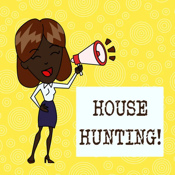 Написання тексту "Будинок полювання". Концепція, що означає акт пошуку або пошуку будинку, щоб купити або орендувати Молода жінка Розмовляючи в Blowhorn Volume Icon Colored Backgdrop Text Box . — стокове фото