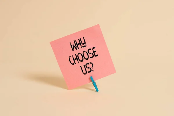 Ordskrivande text Varför välja oss Fråga. Affärsidé för lista över fördelar och nackdelar med att välja produkttjänst. — Stockfoto