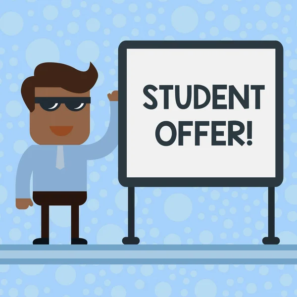 Konceptuell handskrivning visar student erbjudande. Business Photo Visa upp en minskning av det vanliga priset på något för studenter kontorsarbetare Sunglass tom whiteboard möte presentation. — Stockfoto