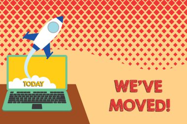 Kavramsal el yazma biz ve taşındı gösteren. Güçlü duygular üzüntü veya sempati sahip iş fotoğraf metni söyledi veya bitmiş başarılı roket lansmanı laptop arka plan başlangıç büyümek.