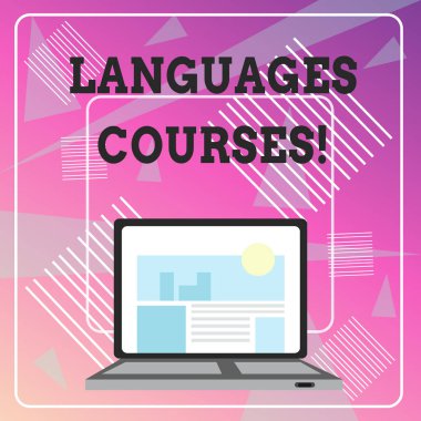 Word yazma metin diller kursları. Sınıf kümesi için iş kavramı veya yabancı dilde çalışma planı açık modern laptop ekran web arama Web sitesi ile açıldı.