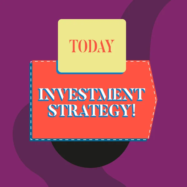 Nota de redação mostrando Estratégia de Investimento. Foto de negócios mostrando Conjunto de Regras Procedimentos Comportamento Um Guia para um Investidor Bandeira em branco retângulo quadrado acima semicírculo Fundo geométrico . — Fotografia de Stock