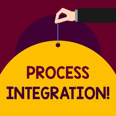 Işlem entegrasyonu gösteren Not yazma. Sistem Hizmetleri ve bilgi adam el büyük kağıt kravat dize başparmak ve indeks parmak tutun bağlantı vitrine iş fotoğraf.