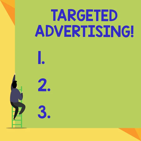 Γραπτή σημείωση που δείχνει στοχευμένη διαφήμιση. Επαγγελματική φωτογραφία παρουσιάζοντας διαδικτυακές διαφημίσεις διαφημίσεων με βάση την καταναλωτική δραστηριότητα πίσω όψη άνθρωπος αναρρίχηση σκάλα που κείτεται μεγάλο κενό ορθογώνιο. — Φωτογραφία Αρχείου