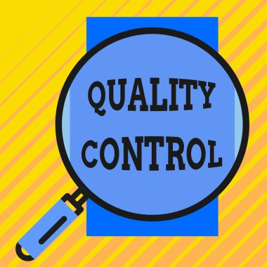 El yazısı metin yazma Kalite Kontrol. Kavram anlamı, nesnenin daha büyük görünmesi için demir saplı çerçeveli yuvarlak büyüteç ile standartlar nedeniyle satılan ürün veya hizmetin.