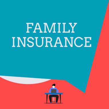 Aile Sigortasını gösteren bir not. Akrabalara kısmi ya da tam sağlık hizmeti veren iş fotoğrafı sergisi. Koltuk başında oturan adam dizüstü bilgisayarlı geometrik arka planda çalışıyor..