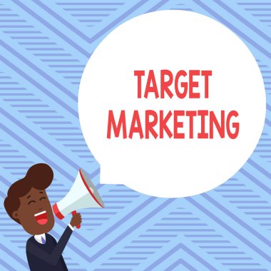 Kelime yazma, hedef pazarlama. Seyirci hedefi için iş konsepti Seçilen müşteriler Genç Adam 'ın Megafon Yüzen Yuvarlak Şekline İlan Vermesi Boş Konuşma Baloncuğu.