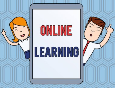 Çevrimiçi Öğrenme'yi gösteren metin işareti. Kavramsal fotoğraf Larning Internet ve bir bilgisayar yardımıyla Erkek ve Kadın Endeksi Fingers Up Touch Screen Tablet Smartphone Device.