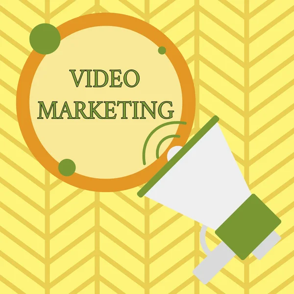 Kézírás szöveg írás video marketing. Koncepció szerint hozzon létre rövid videókat a konkrét témák használatával cikkek Speakingtrombita üres kerek megsimogatta Speech szöveg léggömb hirdetmény. — Stock Fotó