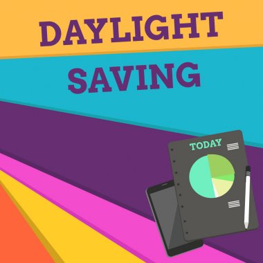 El yazısı metin Gün Işığı Ndan Yararlanma. Kavram anlamı Veri Düzeni Smartphone Off Ballpoint Pen Ringbound Notepad Business Pie Chart korumak için kullanılabilecek depolama teknolojileri.