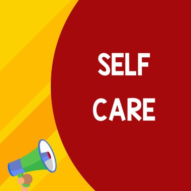 Kelimelerle yazılan Öz Bakım. Birinin sağlığını iyileştirmek için harekete geçme konsepti yarı yarıya boş balon boş metnin küçük megafonuyla sağlığıdır. Duyuru.