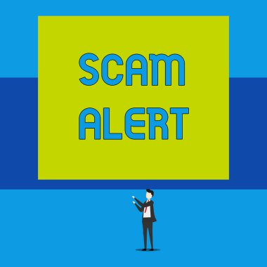 Kelime yazma dolandırıcılığı alarmı. İndirimli bir görüşe sahip olduğunu iddia eden istenmeyen e-postalar için iş kavramı. İki elle dikdörtgen şeklinde dik duran genç adam..