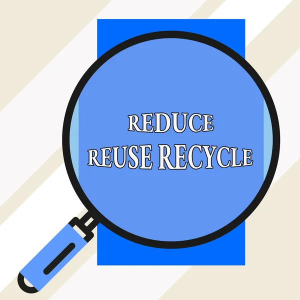Kézírás szövege csökkentse az újrafelhasználás újrahasznosítását. Koncepció értelmében környezetvédelmi felelőtlen fogyasztói magatartás nagy nagyító üveg látszó függőleges téglalap. Geometriai háttér. — Stock Fotó