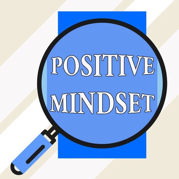 Texto escrito à mão Positive Mindset. Conceito que significa atitude mental em que você espera resultados favoráveis Grande lupa olhando retângulo vertical. Fundo geométrico . — Fotografia de Stock