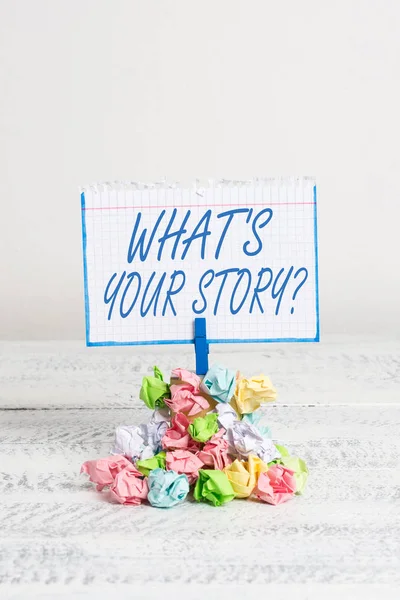 Texto de escritura de palabras What S Your Story Question. Concepto de negocio para preguntar demostrando sobre sus eventos de acciones de vidas pasadas . —  Fotos de Stock