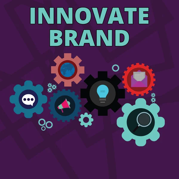 Texto de escritura de palabras Innovar marca. Concepto de negocio para innovar productos, servicios y más Conjunto de iconos de redes sociales en línea globales dentro de coloridos engranajes de rueda de engranaje . — Foto de Stock