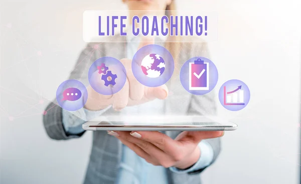 Schrijf notitie met Life coaching. Zakelijke fotopresentatie demonstreren om te helpen tonen hun doelen te behalen in de loopbaan. — Stockfoto
