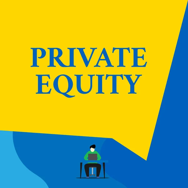 Nota scritta che mostra il Private Equity. Business photo showcase Capitale che non è elencato su uno scambio pubblico Investimenti Giovane seduta scrivania lavoro aperto laptop sfondo geometrico . — Foto Stock