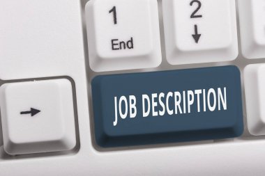 İş Tanımı'nı gösteren not yazma. Bir çalışanın resmi bir hesap vitrine İş fotoğraf sorumlulukları Beyaz pc klavye beyaz arka plan üzerinde not kağıdı ile.