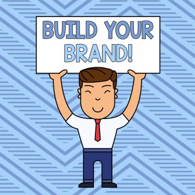 Kelime yazma metni Markanızı Oluşturun. İş konsepti oluşturmak için müşteri bilgi ve ürün güler yüzlü Adam Ayakta Büyük Boş Placard Head with Both Hands ile görüşlerini geliştirir.