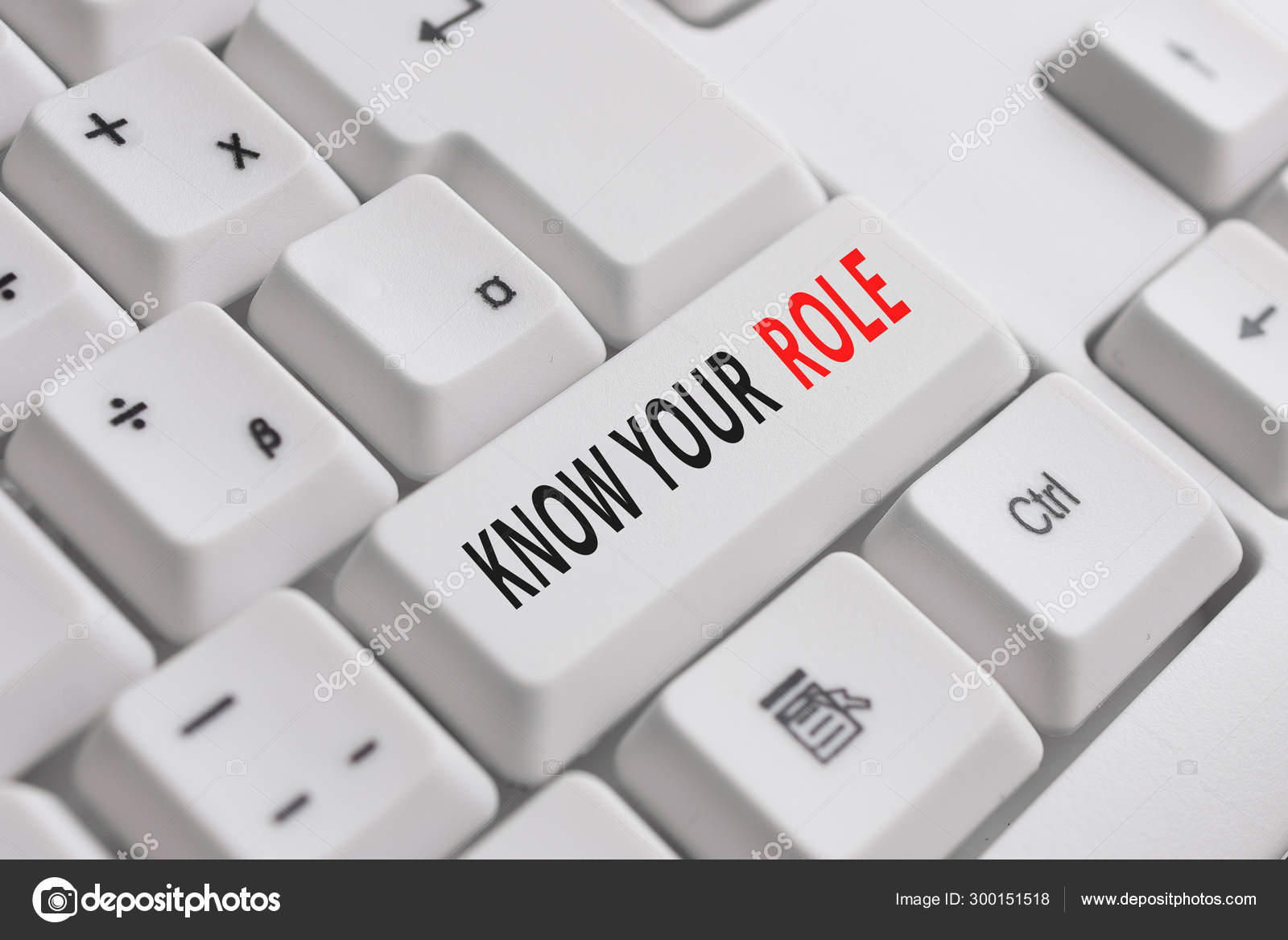 Writing Note Showing Know Your Role Business Photo Showcasing End Acting Outside Who You Actually Are Play Your Position White Pc Keyboard With Note Paper Above The White Background Stock Photo