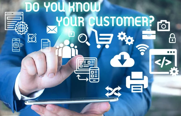 Kelime yazma metni Müşteri Sorunubiliyor musunuz. Hizmet için iş konsepti ilgili bilgileri ile müşterileri tanımlamak Erkek insan giyim resmi iş elbisesi akıllı kullanarak sunum sunan