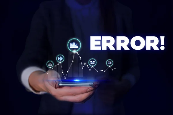 手書きテキスト エラーです。概念は、スマートデバイスを使用してプレゼンテーションを提示する正式な作業スーツを着用し、判断またはプログラムで間違っている状態または条件を意味します. — ストック写真