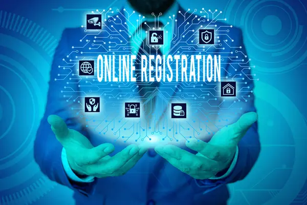 Çevrimiçi Kaydı gösteren not yazma. İnternet üzerinden abone olmak veya kayıt için İş fotoğraf vitrin Sistemi Erkek sunum akıllı cihaz sunan resmi iş elbisesi giymek.