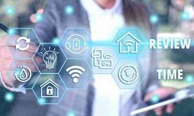 El yazısı metin İnceleme Süresi. Kavram anlamı düşünmek veya bir şey hakkında tekrar konuşmak için program kadın insan giyim resmi iş elbisesi sunum sunum akıllı cihaz gözden geçirmek için.