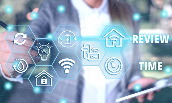 El yazısı metin İnceleme Süresi. Kavram anlamı düşünmek veya bir şey hakkında tekrar konuşmak için program kadın insan giyim resmi iş elbisesi sunum sunum akıllı cihaz gözden geçirmek için.