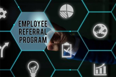 Çalışan Başvuru Programını gösteren metin işareti. Kavramsal fotoğraf çalışanları acemi tanıtmak için ödüllendirilir Erkek giyim resmi iş elbisesi sunum sunum akıllı cihaz kullanarak.