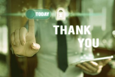 Teşekkür gösteren bir not yazmak. Hediye hizmeti iltifat Modern teknoloji Lady ön sunan eller mavi kızdırma kopya alanı kabul ederken kullanılan kibar ifade vitrine.