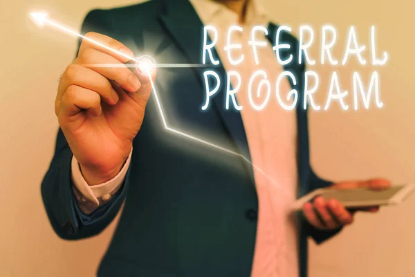 Conceptual hand writing showing Referral Program. Business photo showcasing employees are rewarded for introducing suitable recruits. — Stock Photo, Image