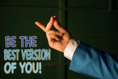 Be The Best Version Of You'yu gösteren metin işareti. Kavramsal fotoğraf parmak la işaret Izole el geliştirmeye başlamak nerede uzak hareket edecek. İş kavramı işaret parmağı.