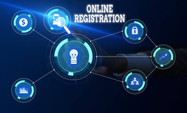 Online Kayıt gösteren kavramsal el yazısı. İnternet üzerinden abone olmak veya kayıt için İş fotoğrafı metin Sistemi Kadın sunum akıllı cihaz sunan iş elbisesi giymek.