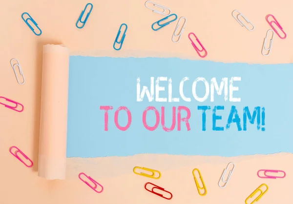Conceptual hand writing showing Welcome To Our Team. Business photo showcasing introducing another demonstrating to your team mates. — Stock Photo, Image